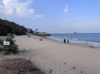 sai_noi_beach_060.webp